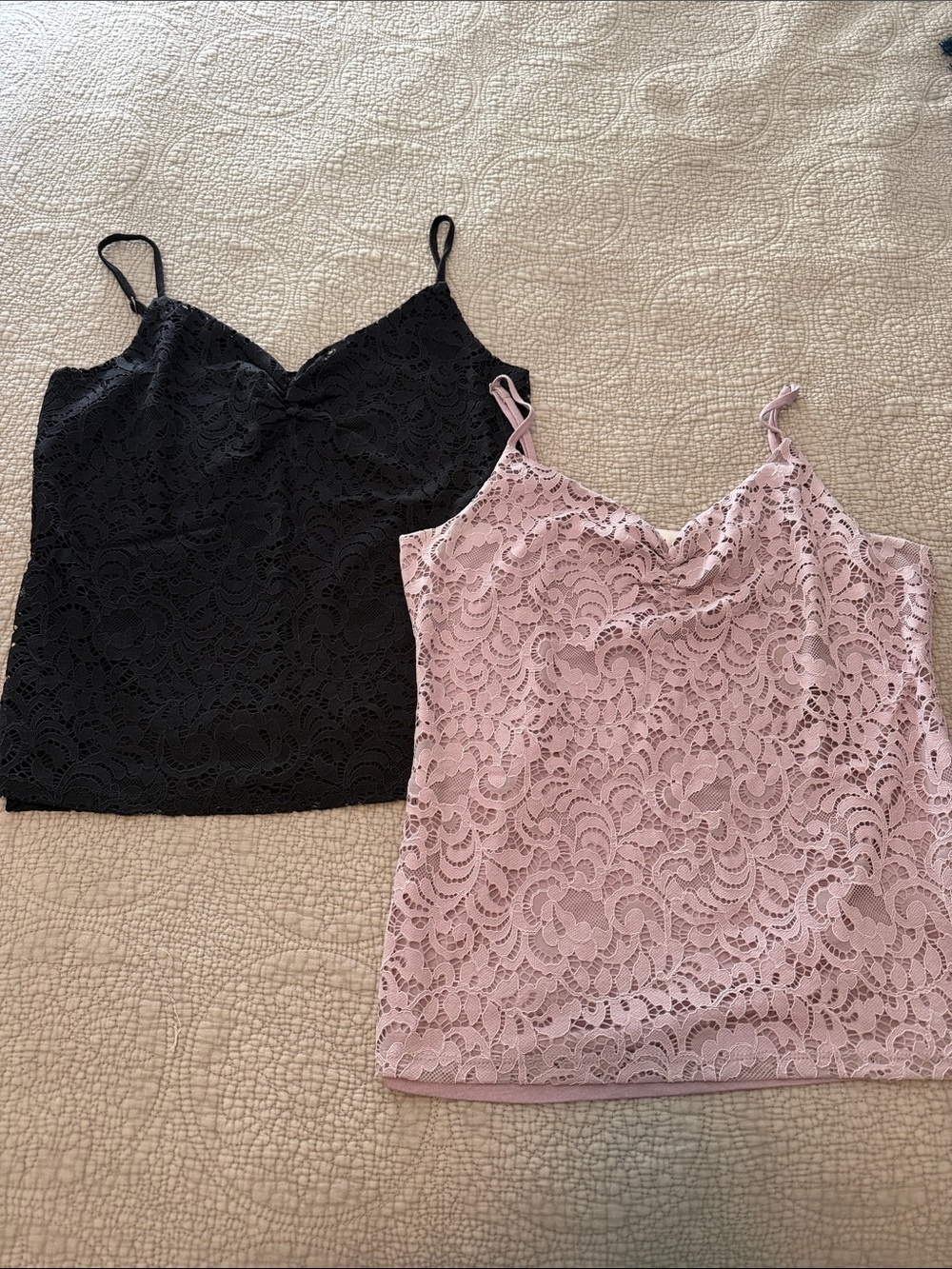 Set of 2 Lace Cami – Black and Dusty Lavender